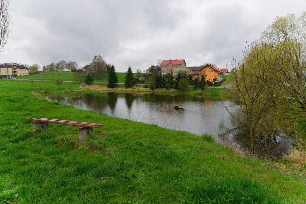 Teich im Dorf